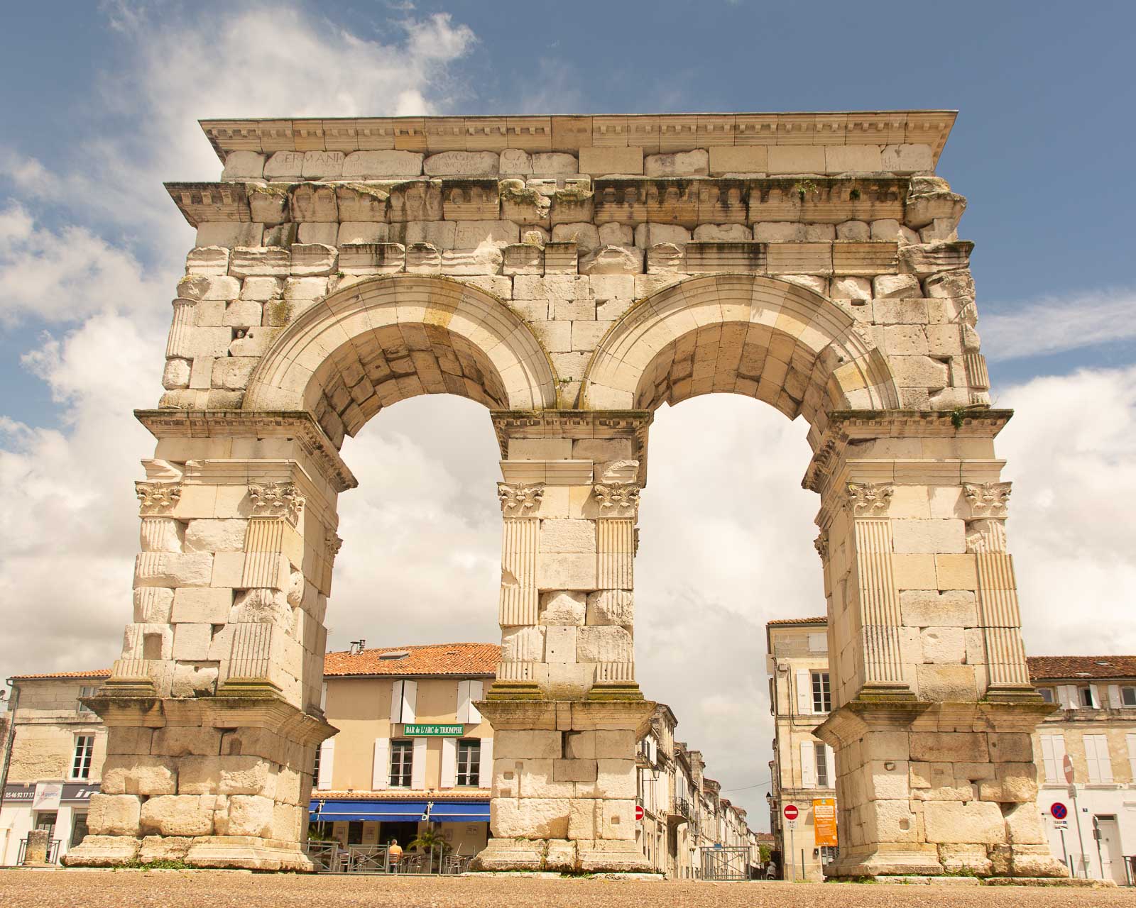 Arc de Germanicus, Saintes, Charente-Maritime